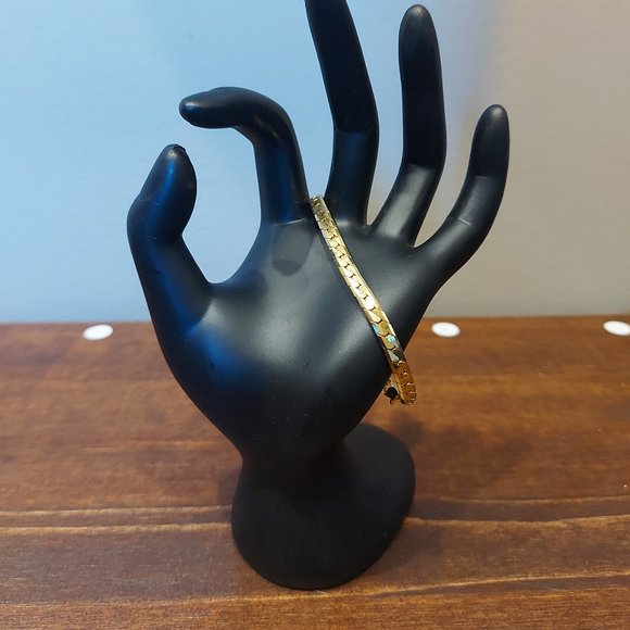 Gold Toned Link Bracelet - Picture 1 of 4